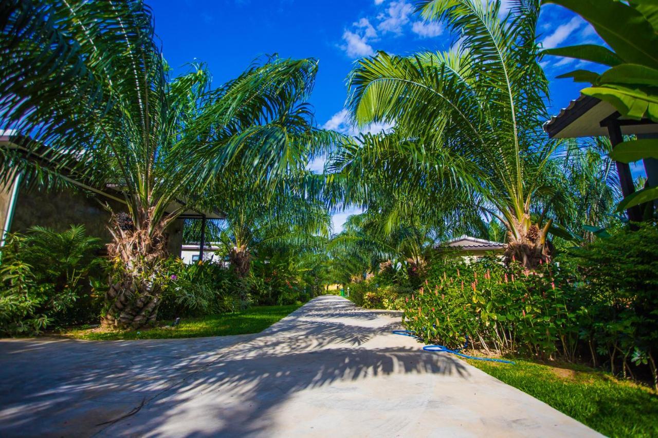 Palm Pran Resort Pran Buri Exterior foto
